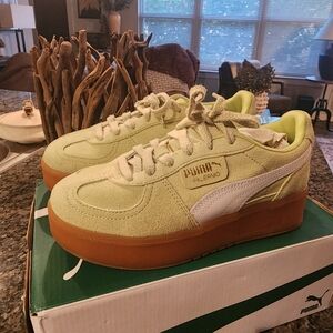 Puma Palermo Elevata Platform Sneakers in Moss